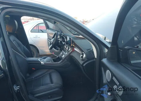 2020 Mercedes-Benz Glc 300 4Matic from USA, damaged, VIN WDC0G8EBXLF705033